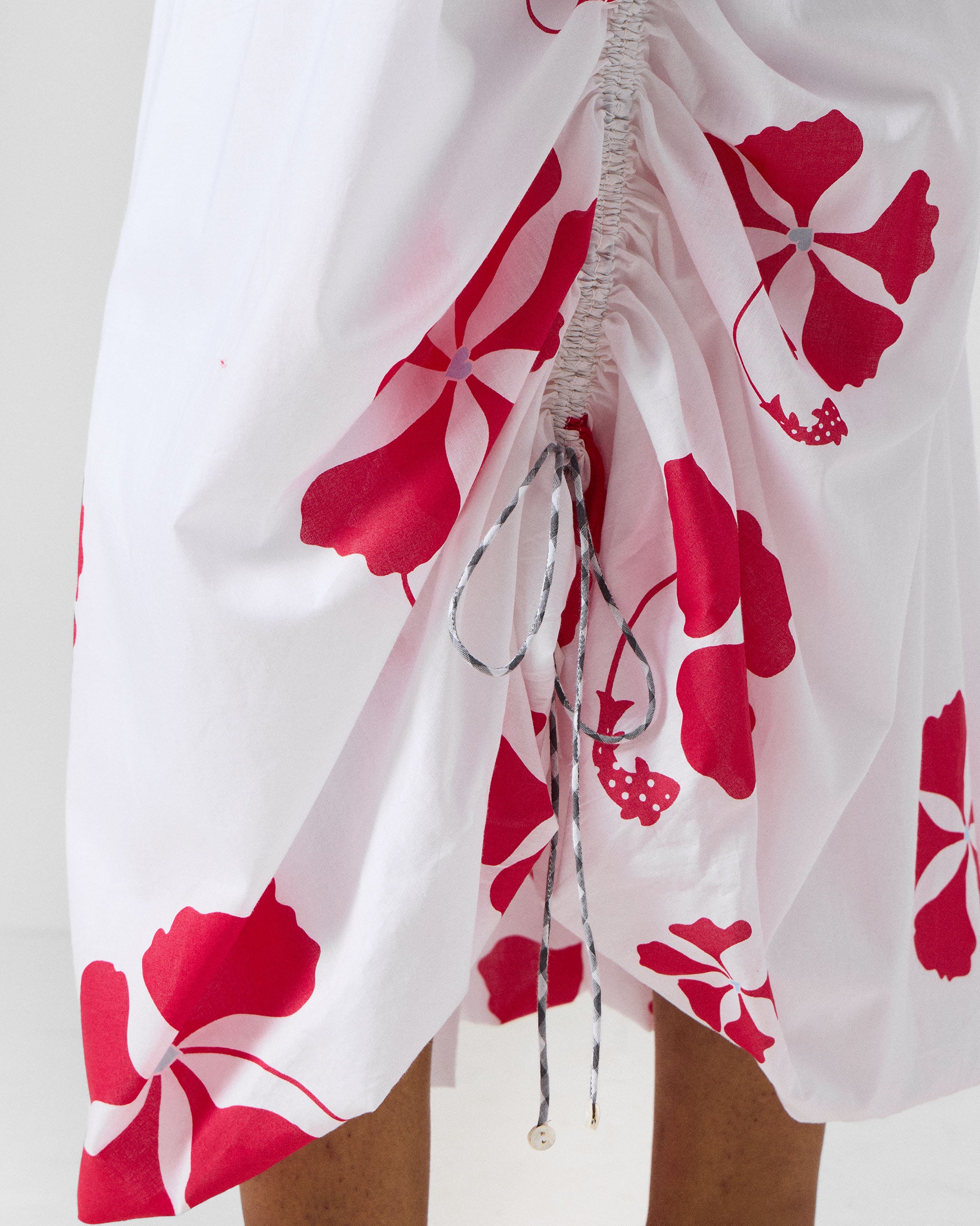 Billow Skirt - White & Red Printed