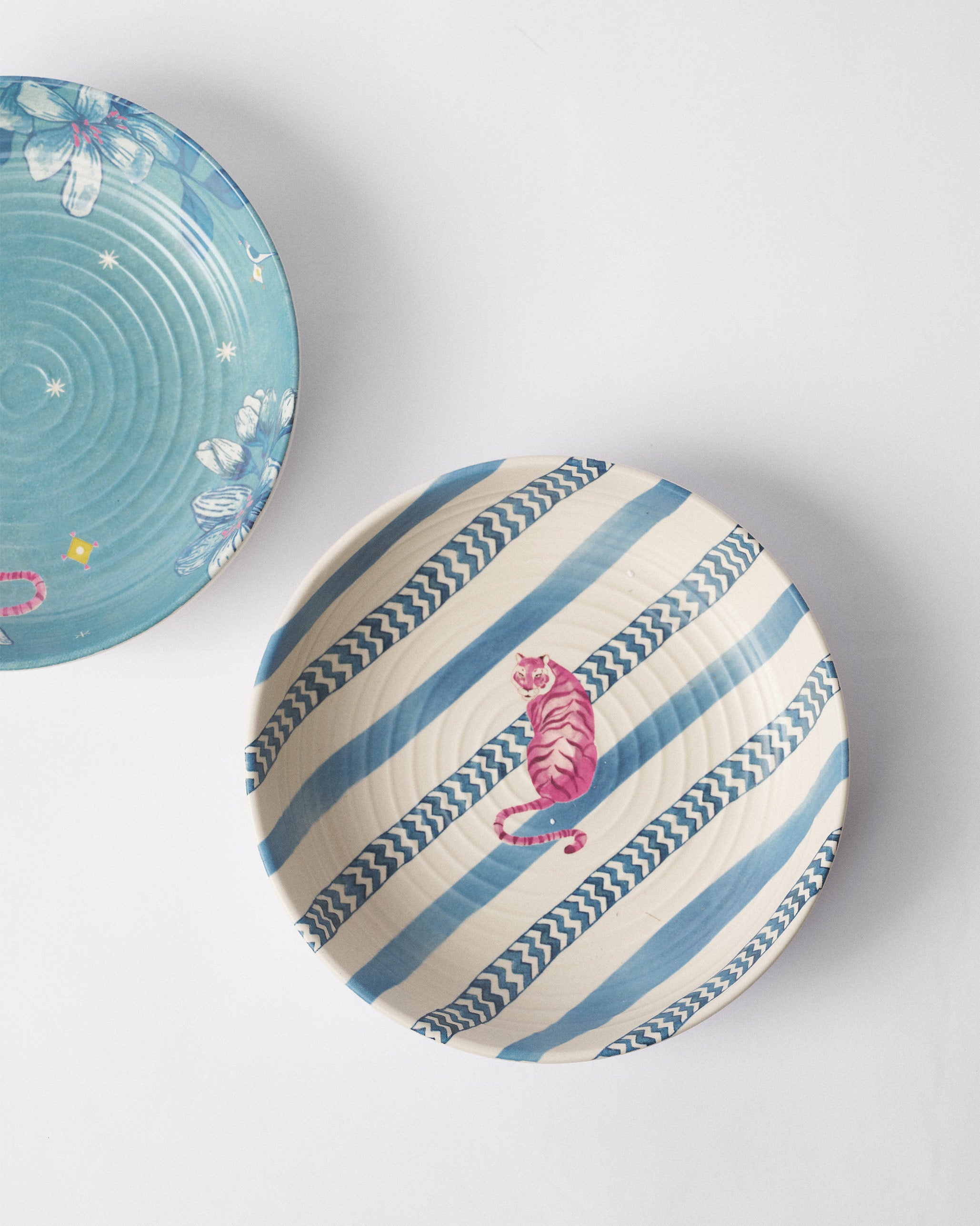 River Tiger Shallow Bowl - Set of 2