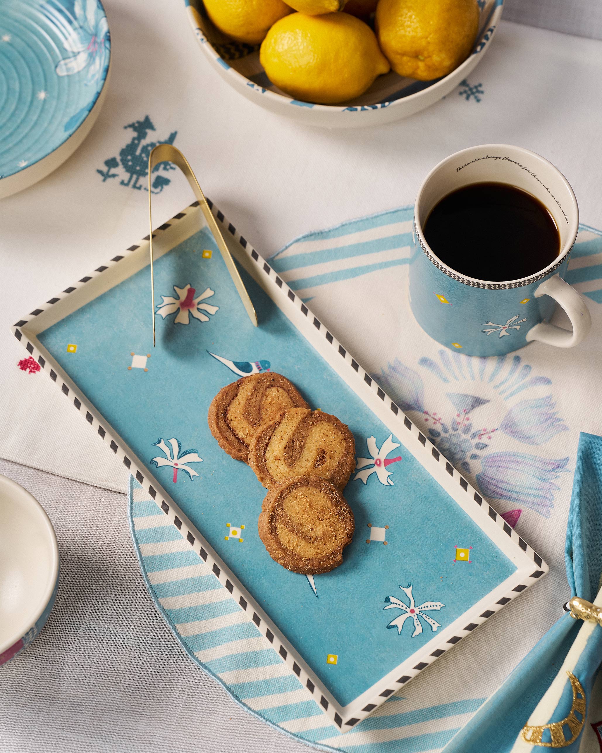 Parijat Cookie Tray With Tong