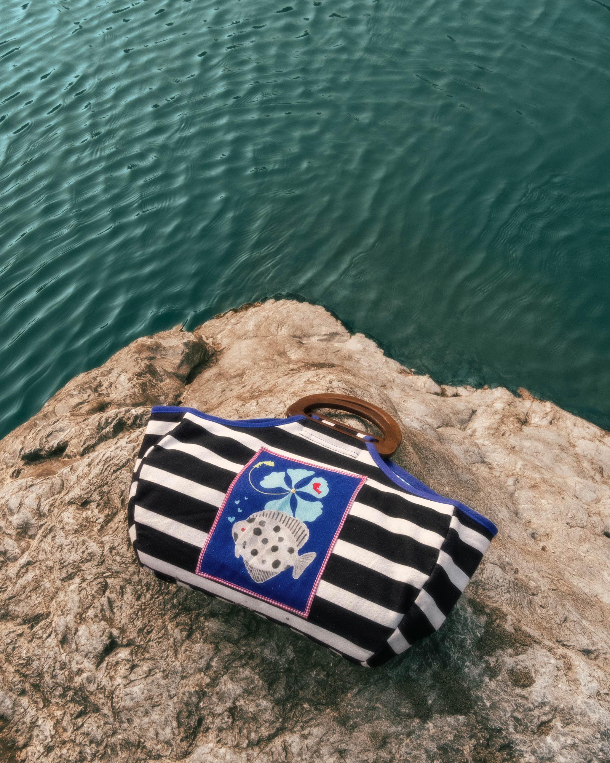 Fish Bowl Tote - Charcoal & Ivory