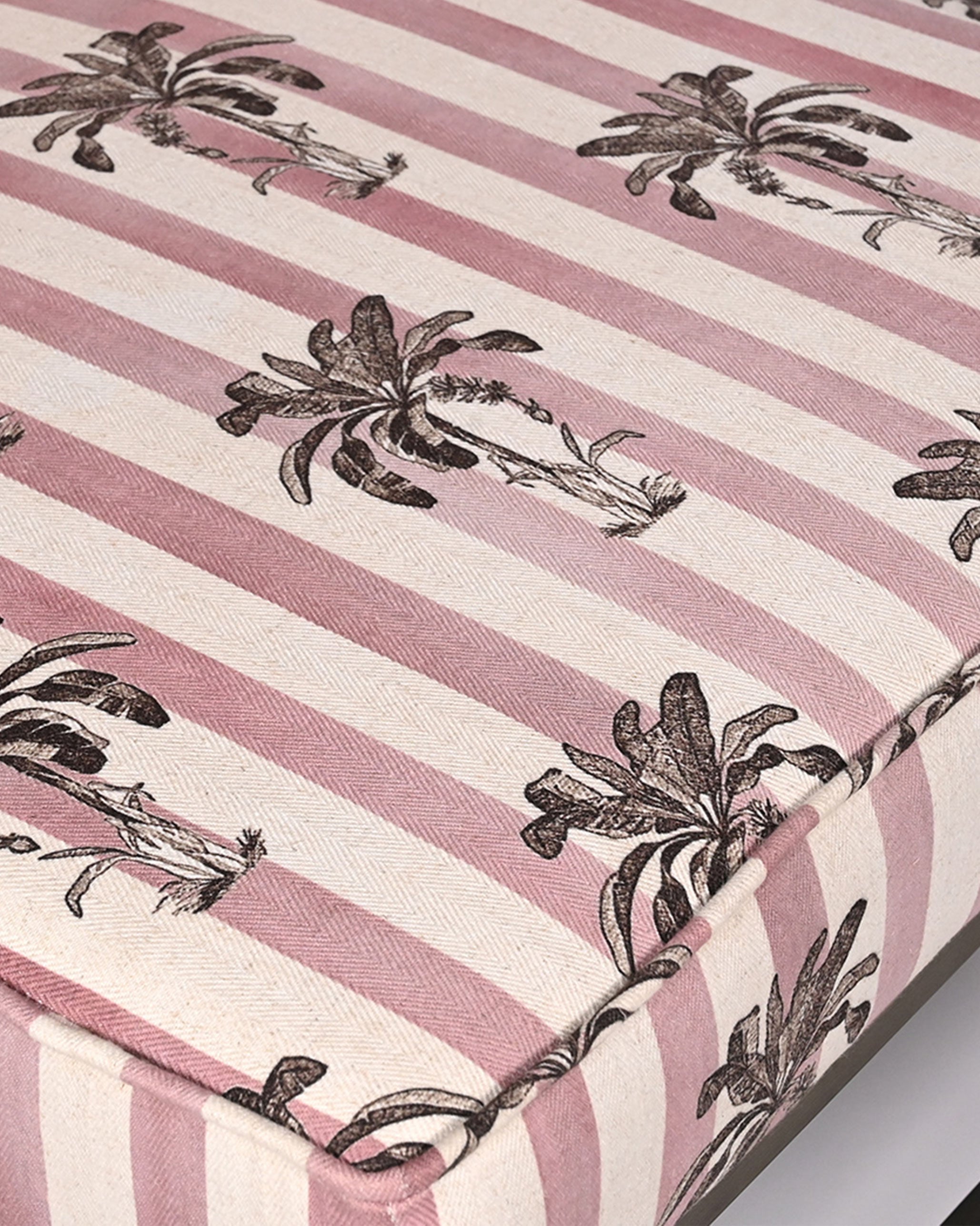 Bay Chair - THOT x Nico Sanctuary