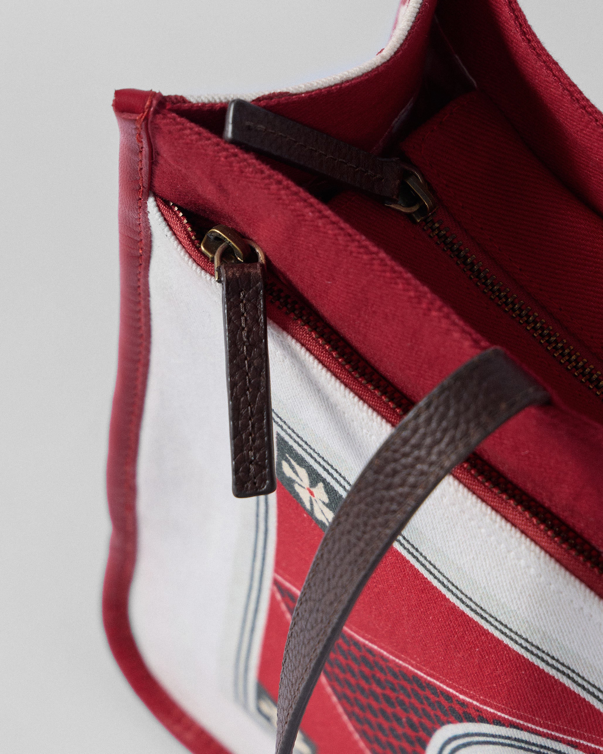 Ganges Tote - Ivory & Red