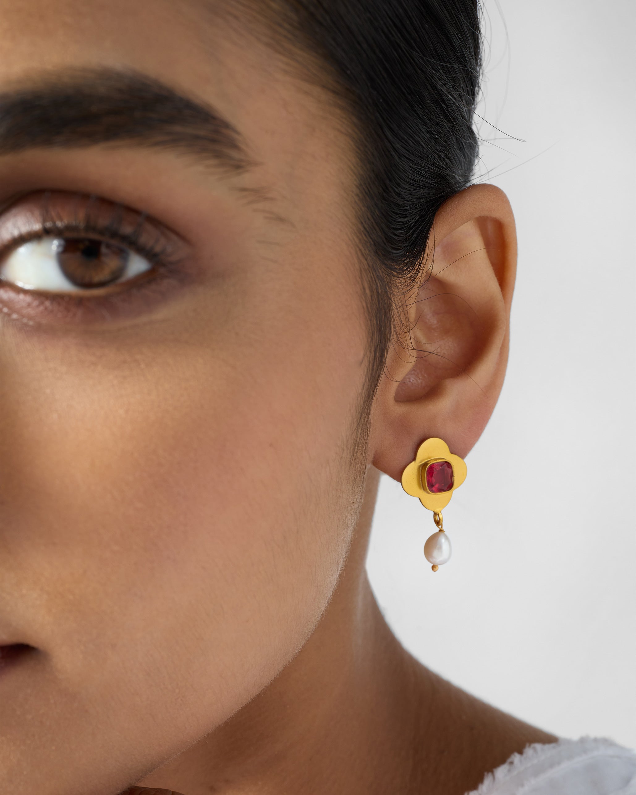 Clover Earrings - Gold