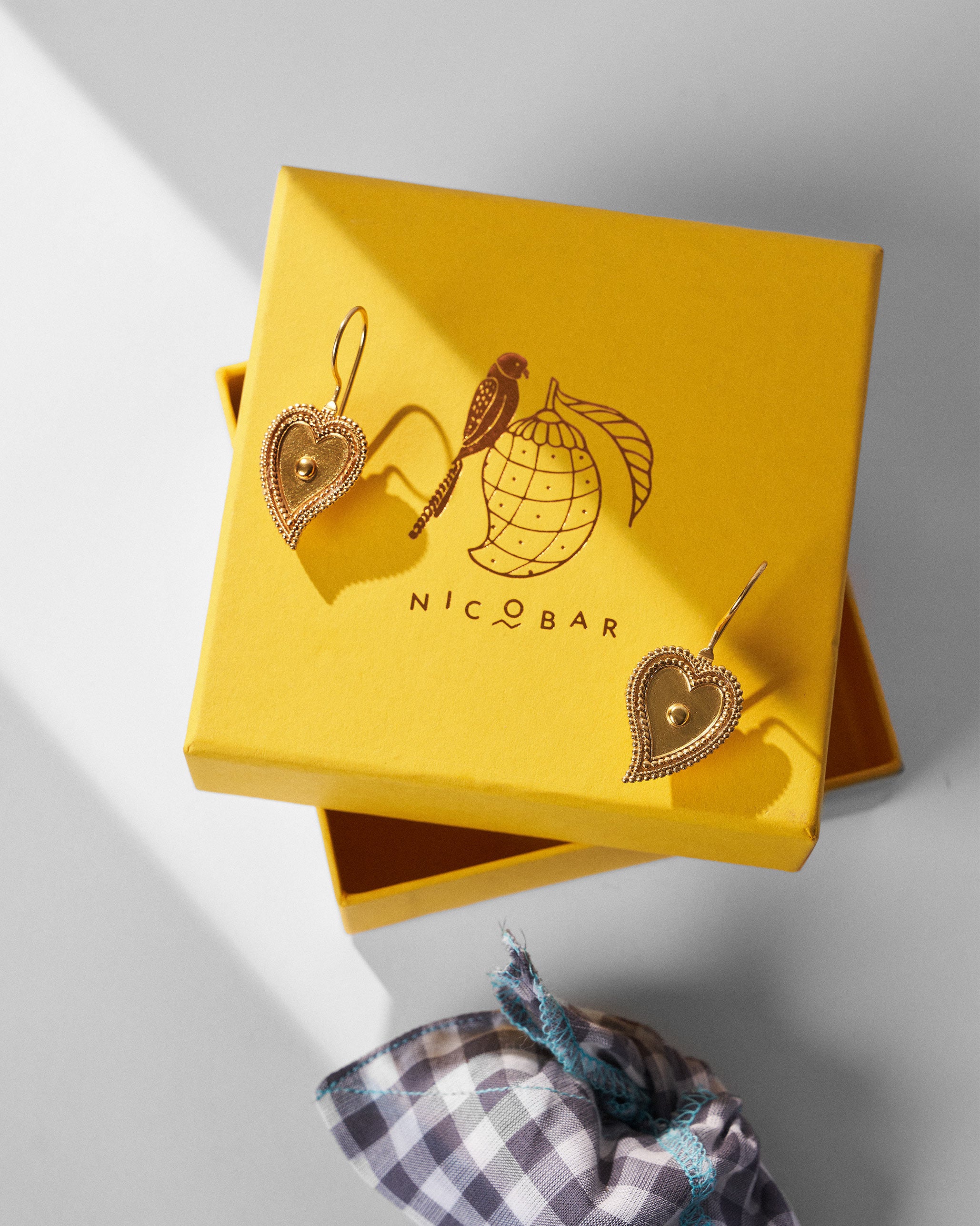 Hearty Earrings - Gold