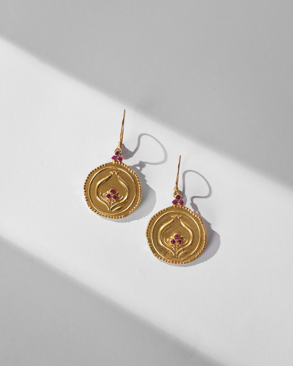 Anaar Dana Earrings - Gold