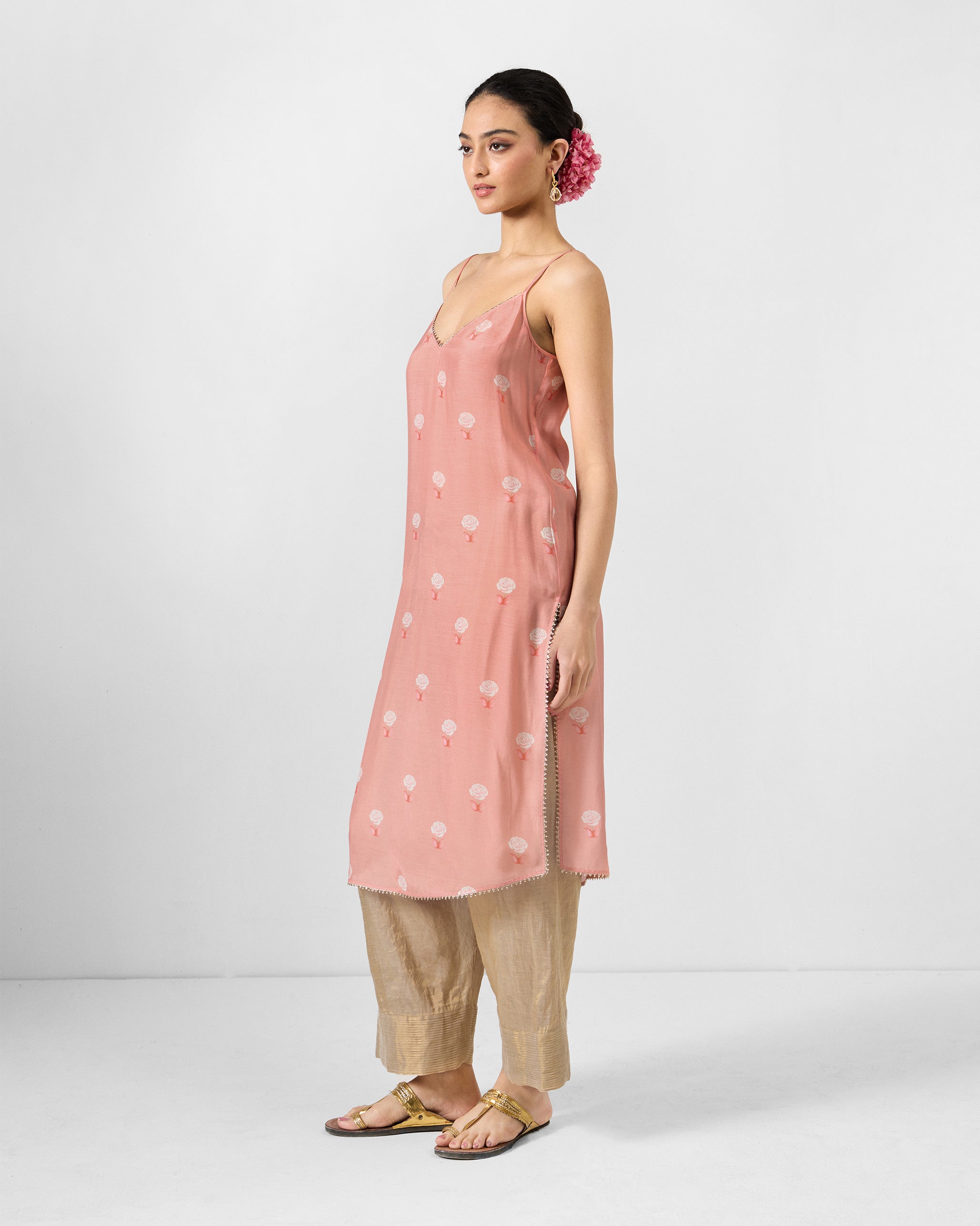 Sukhna Kurta with Slip - Pink Embroidered