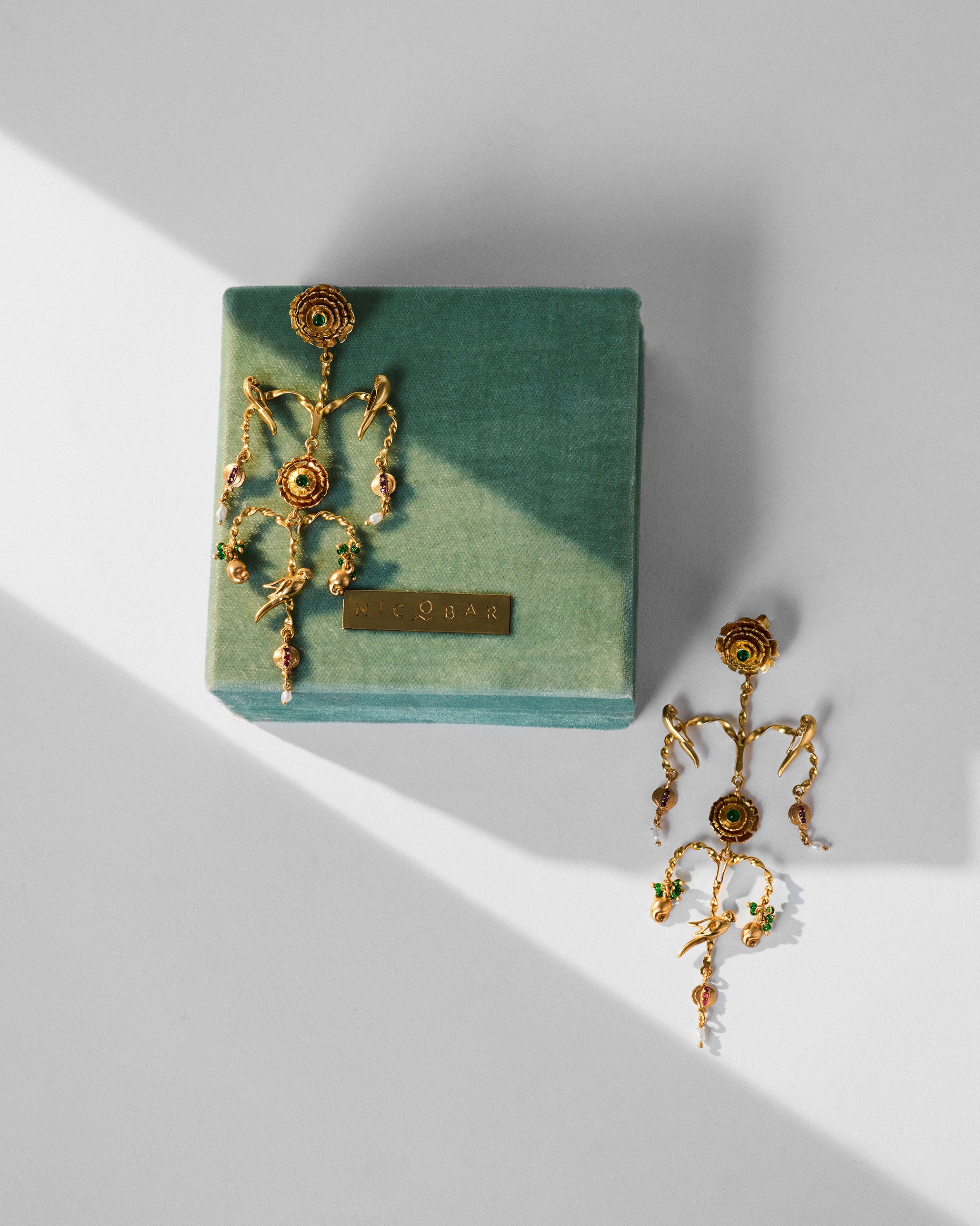 Jhoomer Earrings - Gold