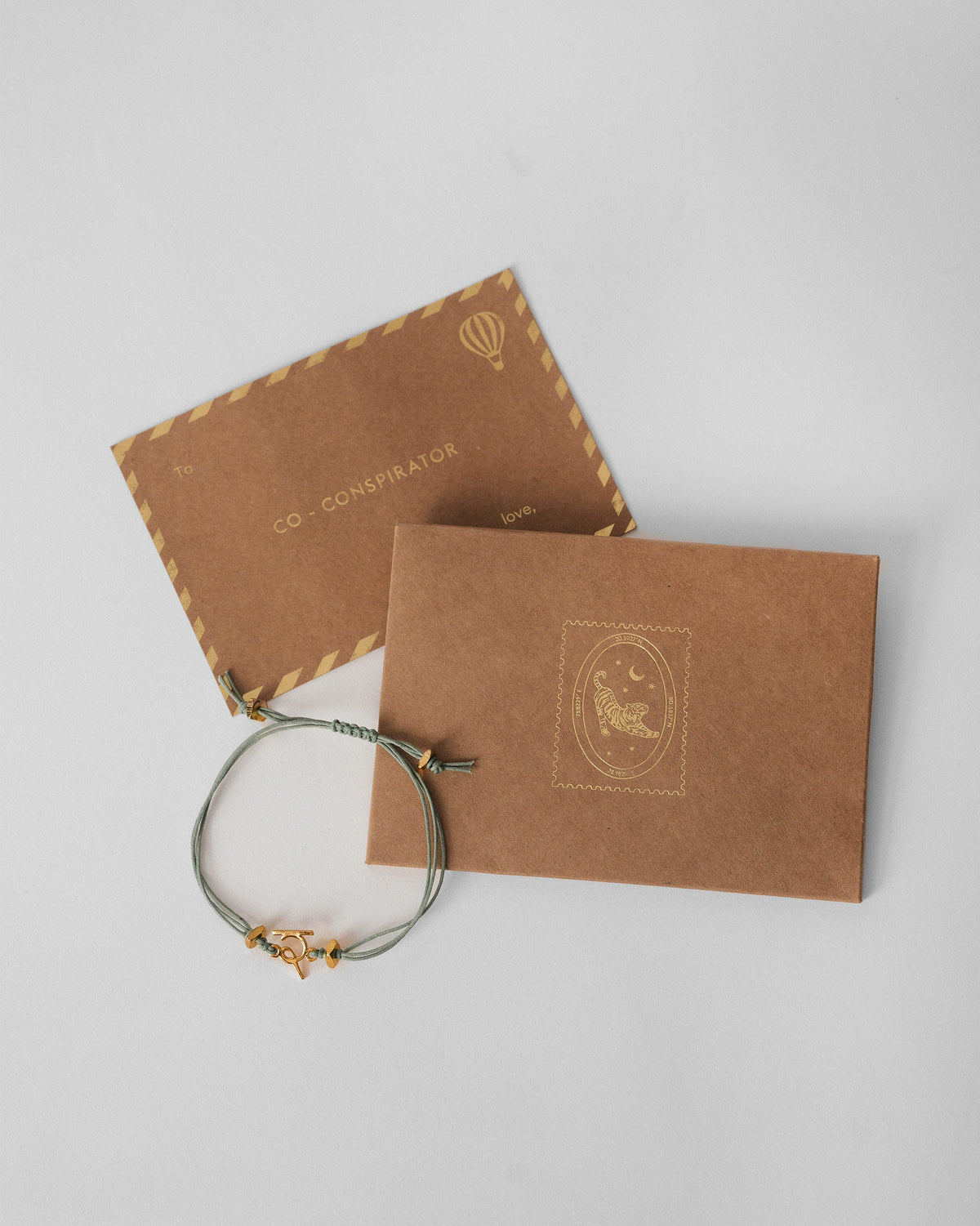 The Rimjhim Rakhi Set