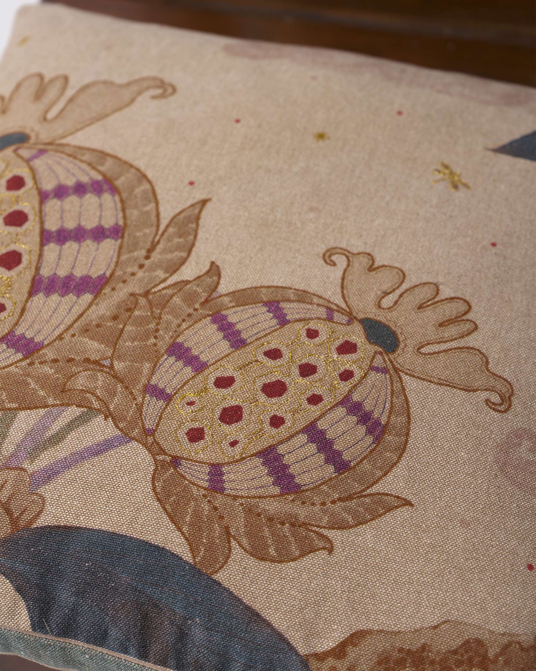 Pomme Cushion Cover