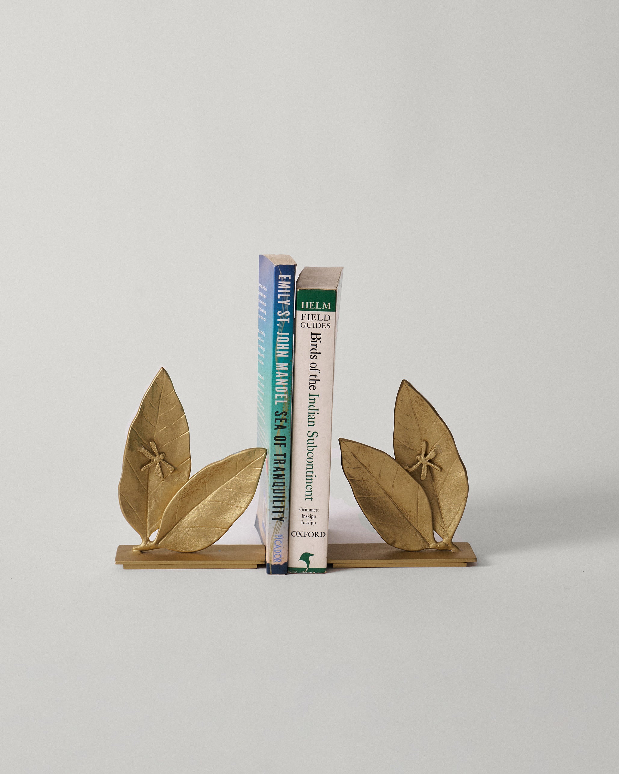 Mogra Bookend