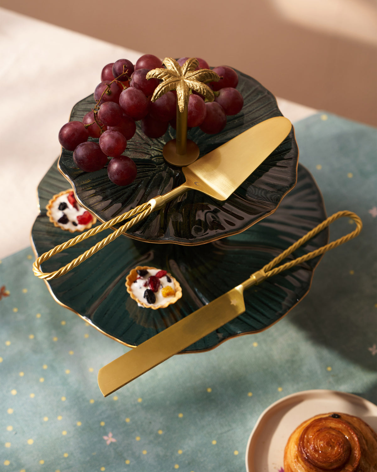 Star & Moon Cake Knive - Set of 2