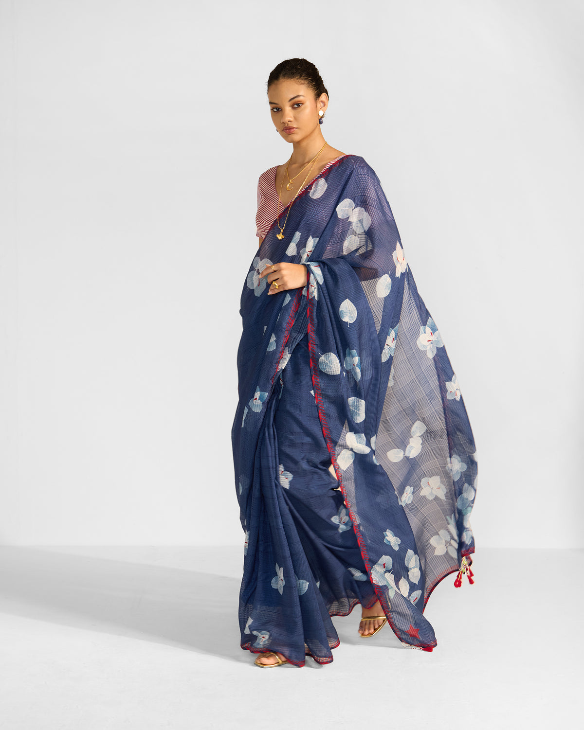 Sondar Sari - Blue & White Printed