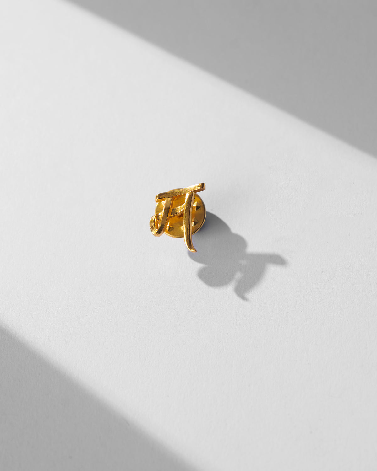 Alphabet- M Pin - Gold