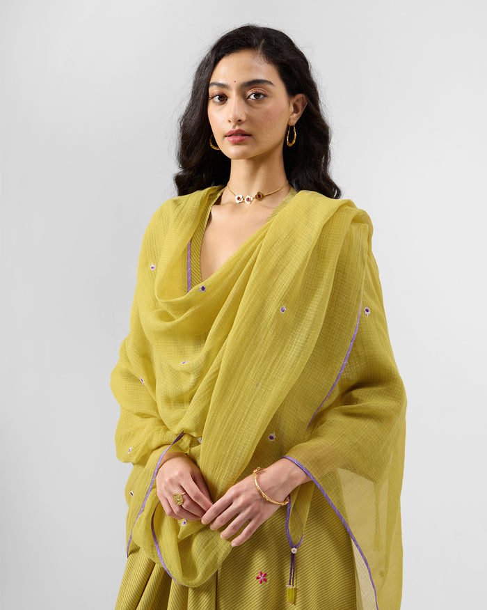 look2_Festive Gatherings