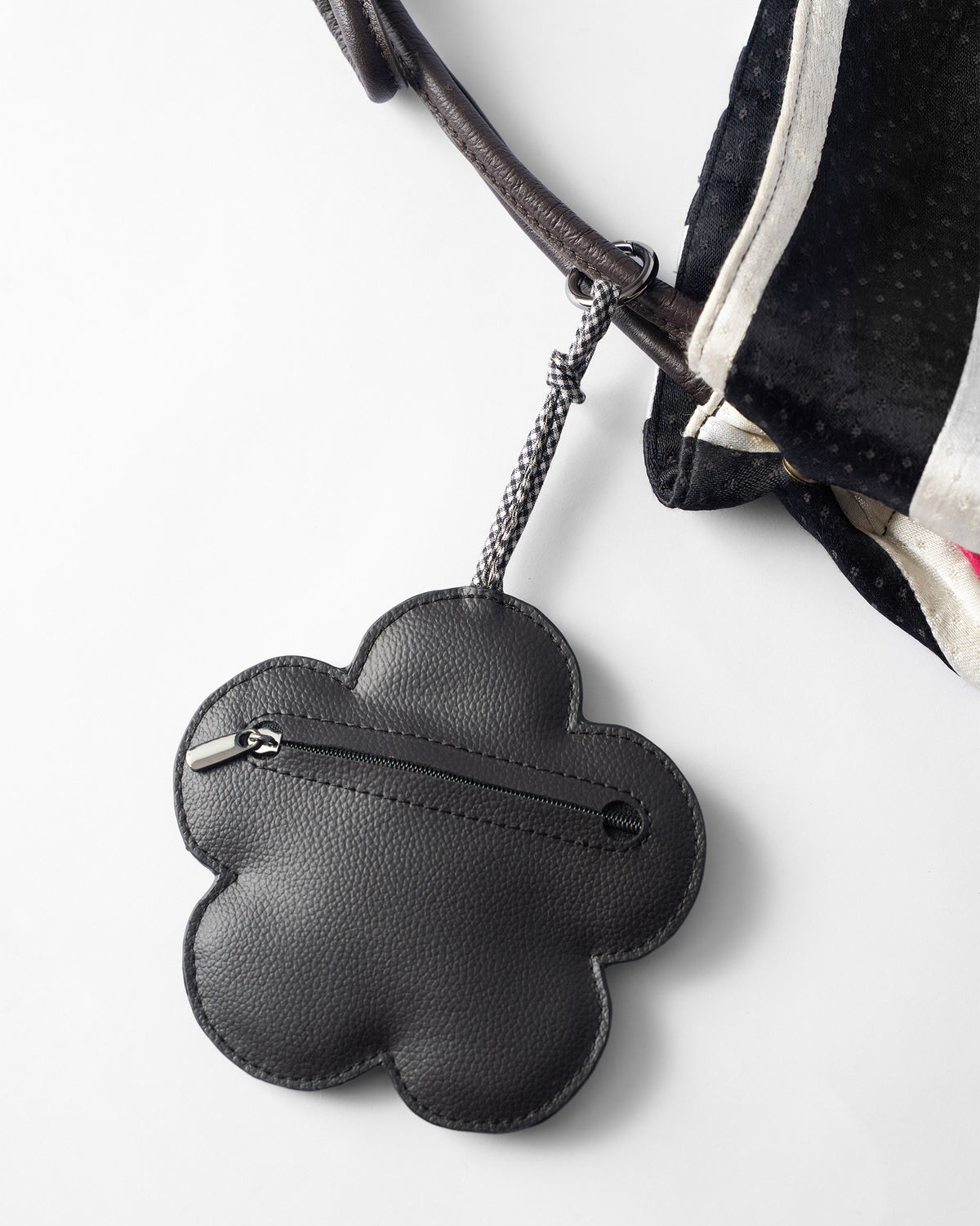 Flower Coin Pouch - Black & Red