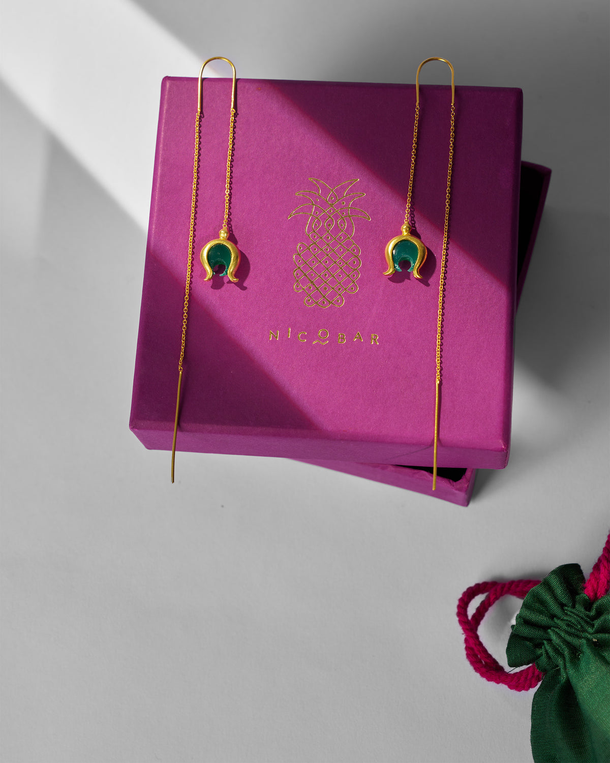 Chandphool Sui Dhaga Earrings - Gold