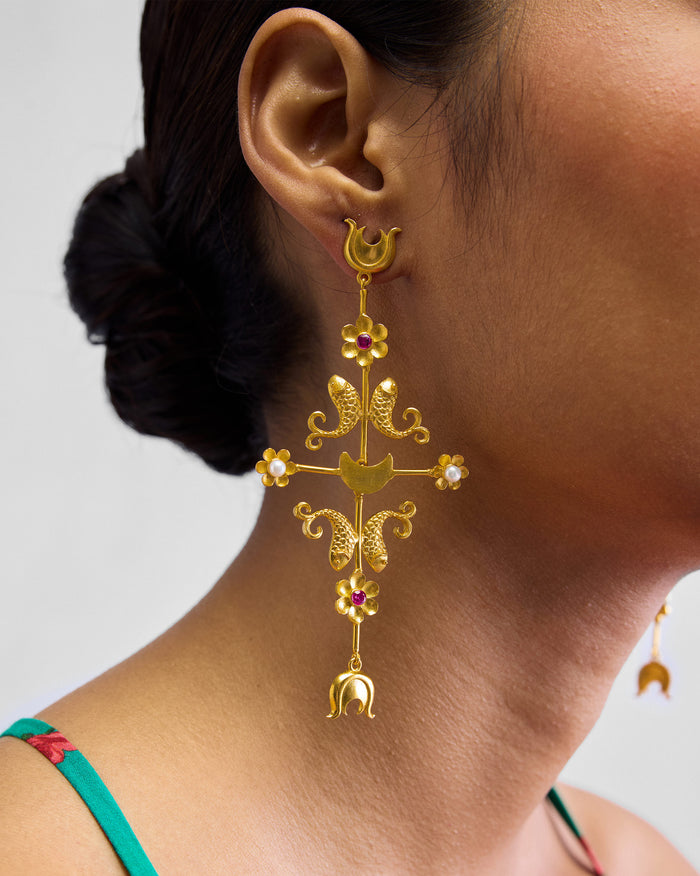 Gul Baag Earring - Gold