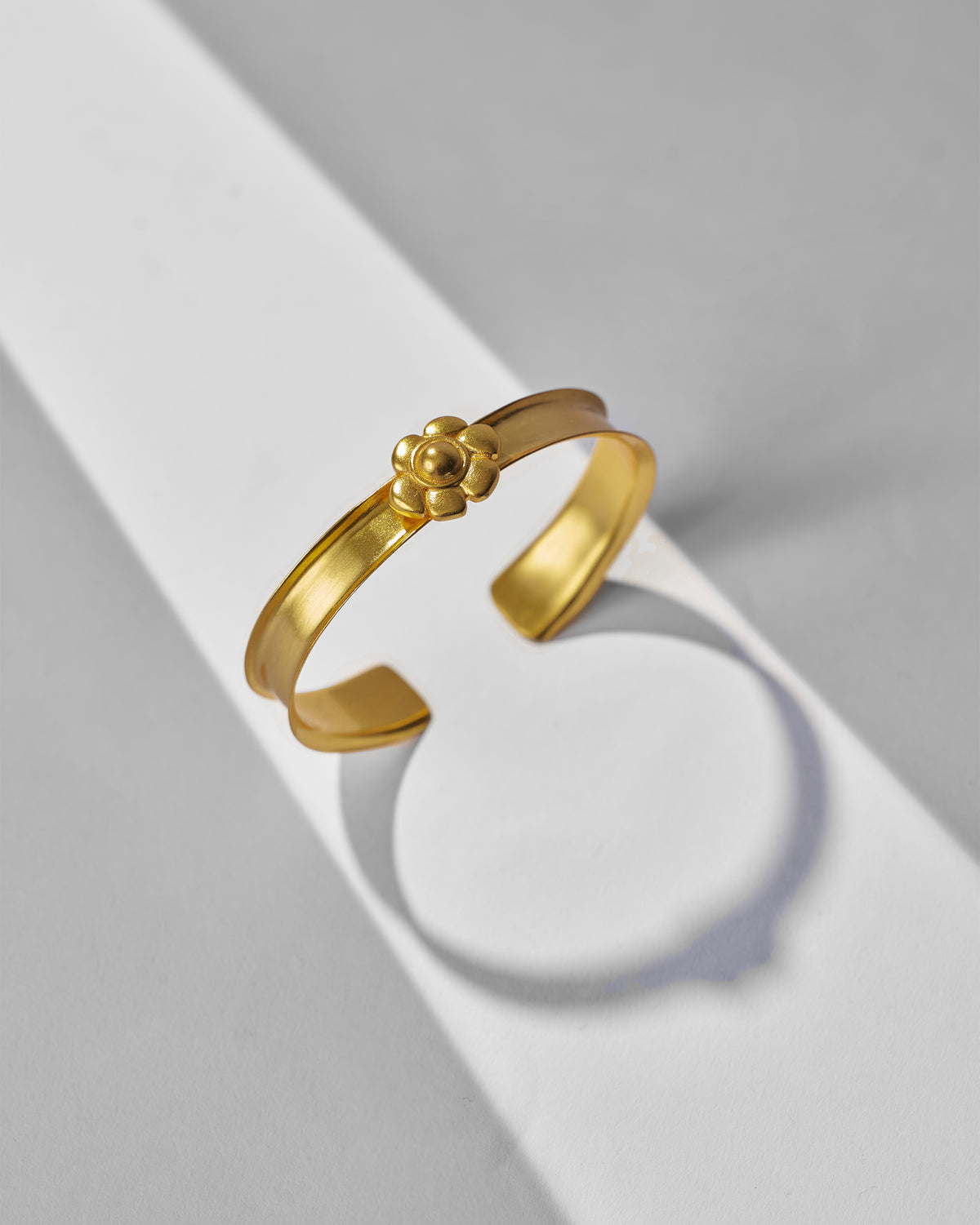 Clover Cuff - Gold