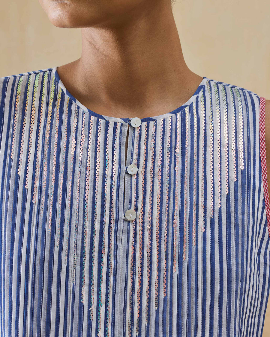 Detail of the Sundowner Top