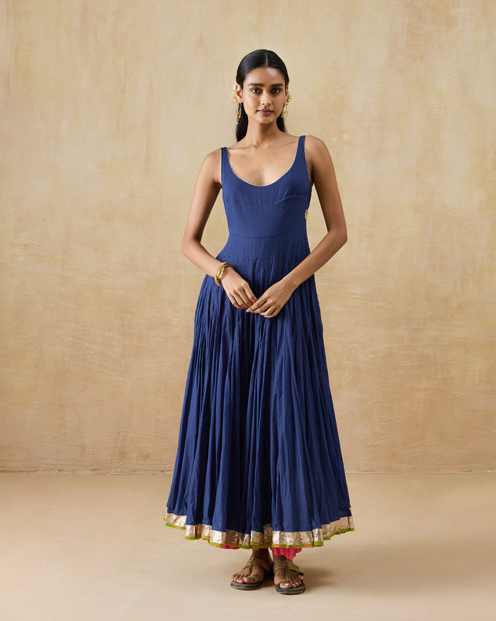 look2_Festive Gatherings