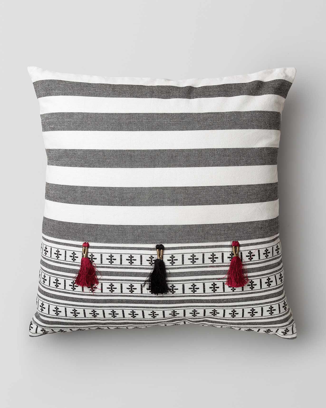 Ming Cushion Cover