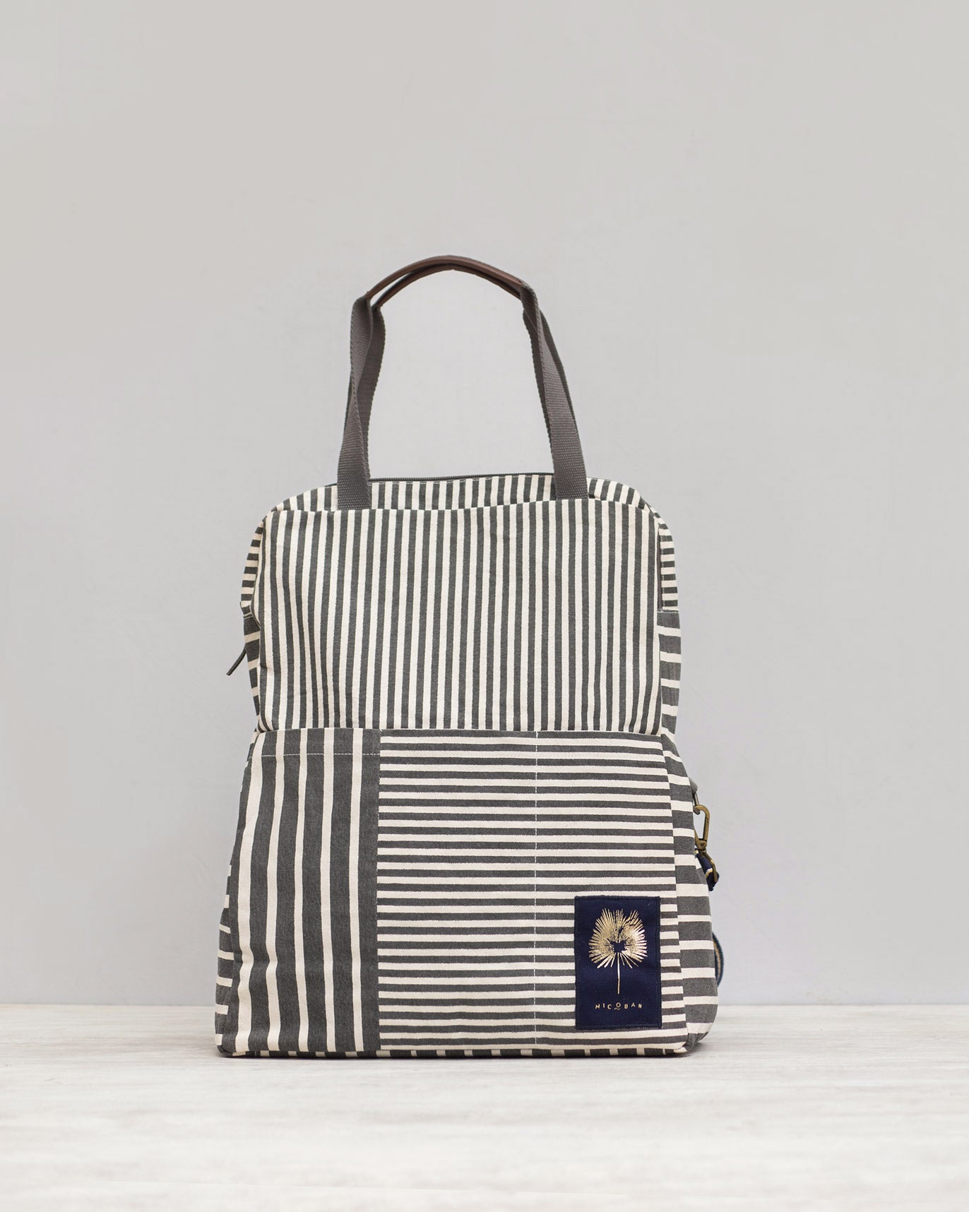 Noto Artist's Bag - Charcoal