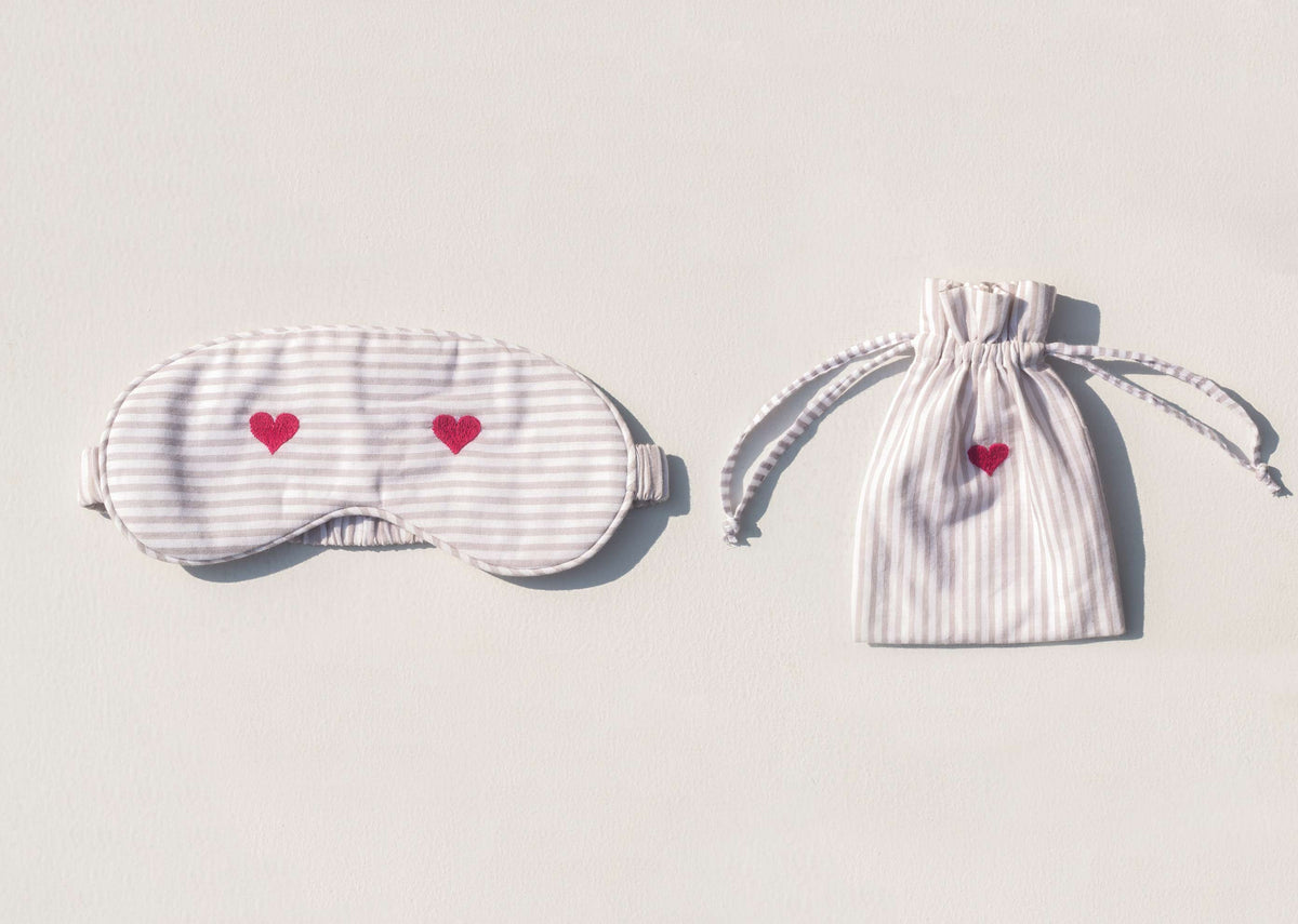 Heart Snooze Eye Mask with Pouch