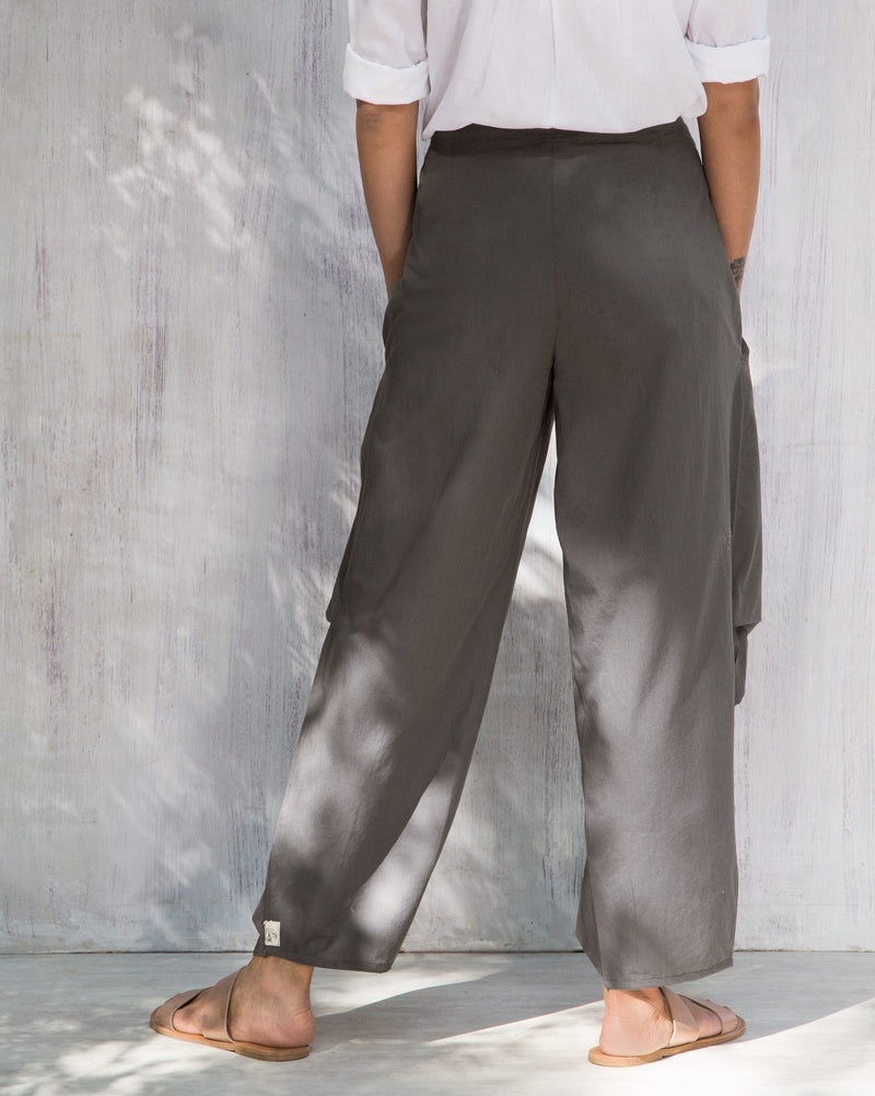 Travel Weekend Trousers - Charcoal