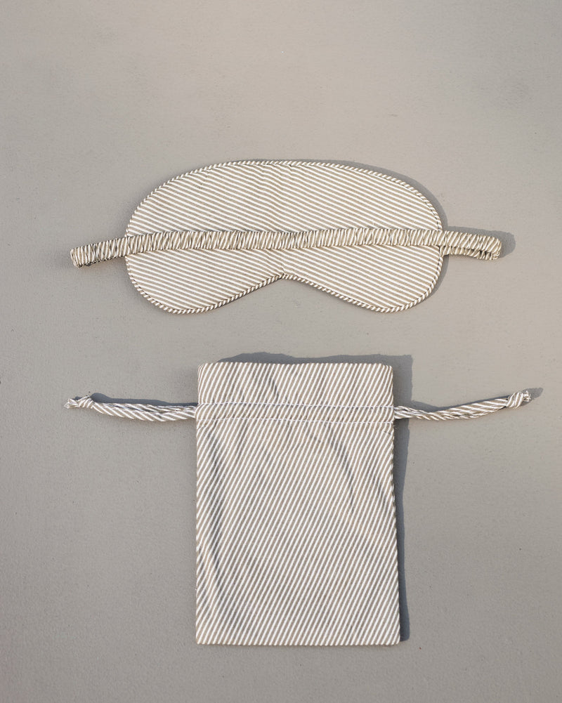 Heart Snooze Eye Mask & Pouch