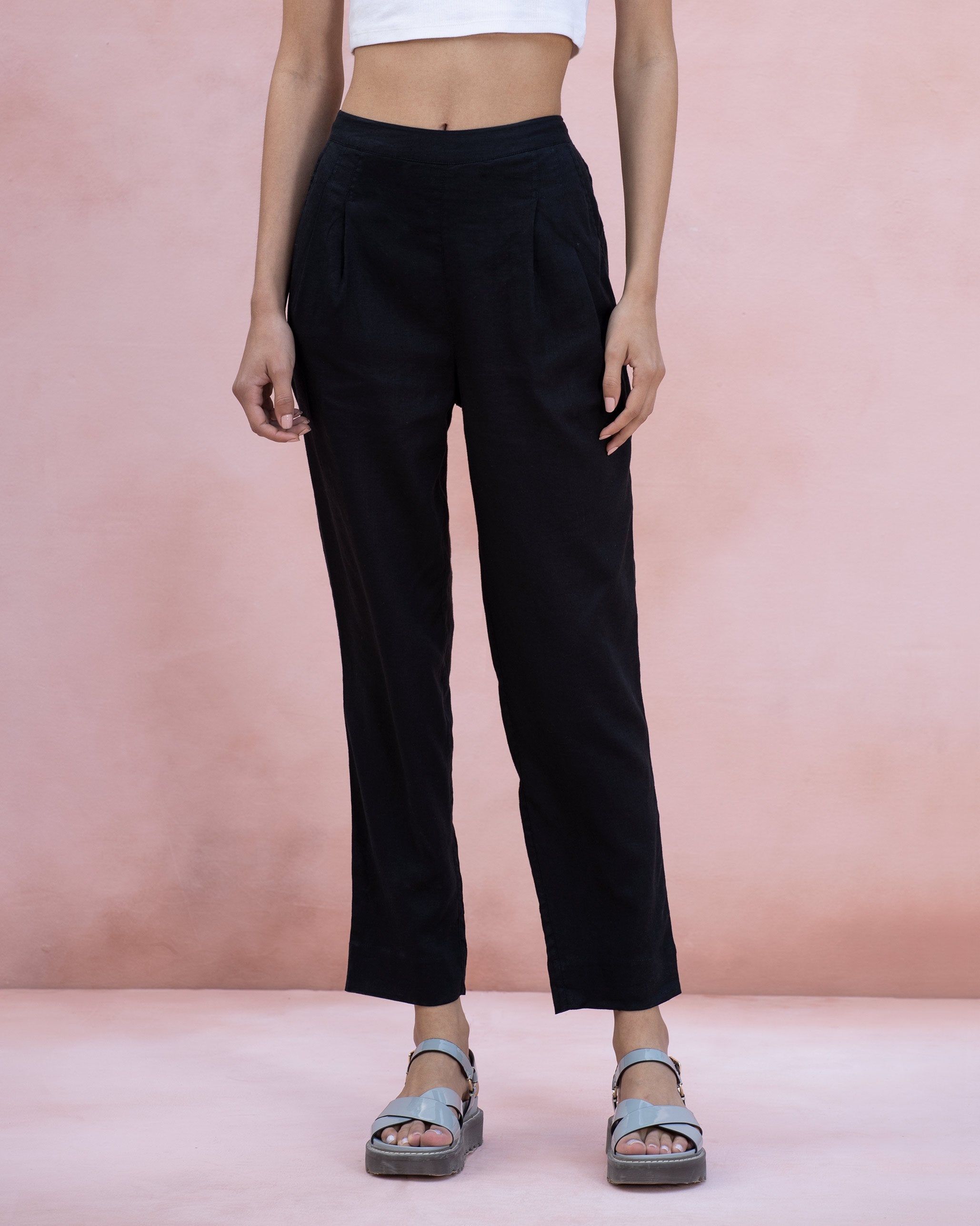 Narrow Pants - Black