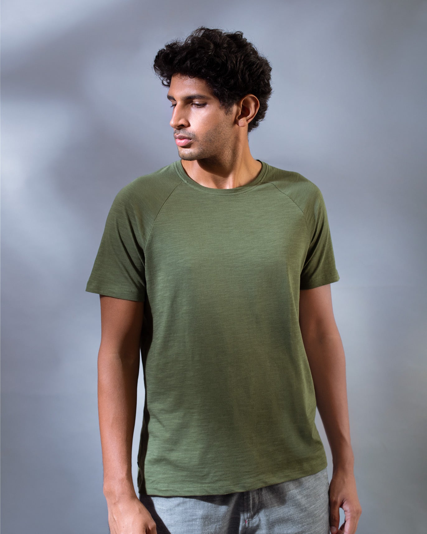 Raglan Sleeve T-Shirt - Olive