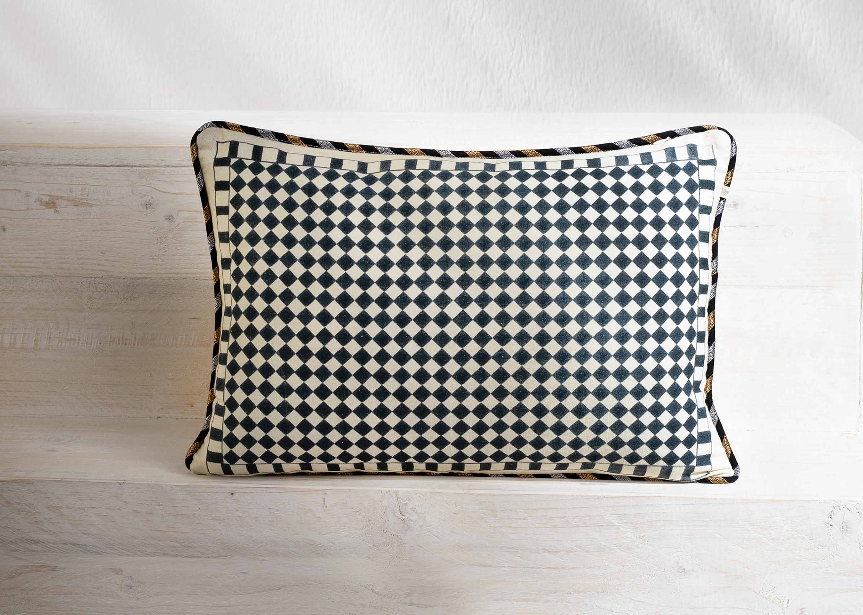 Arabesko Lumbar Cushion Cover - Charcoal