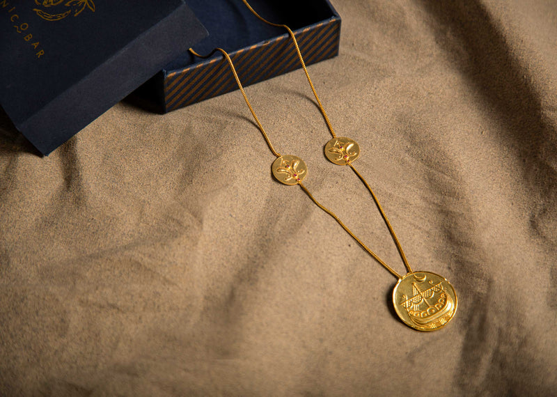 Naukayan Round Necklace