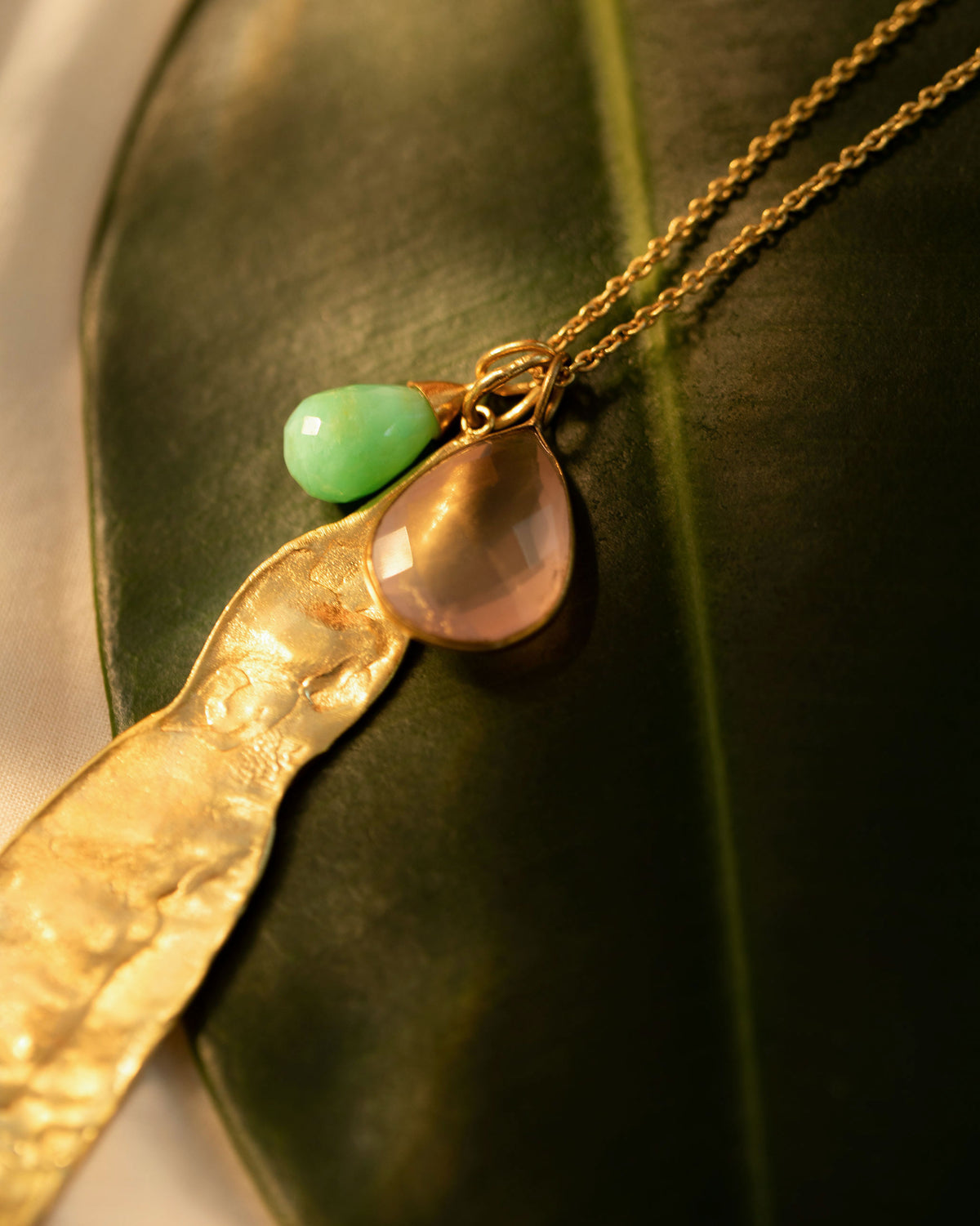 Seed pod charm thumbnail 2