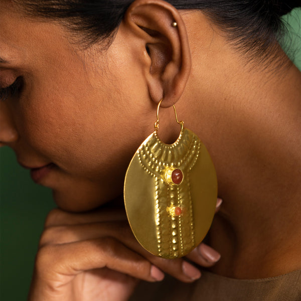 Consummate Gold Women Casting Earring