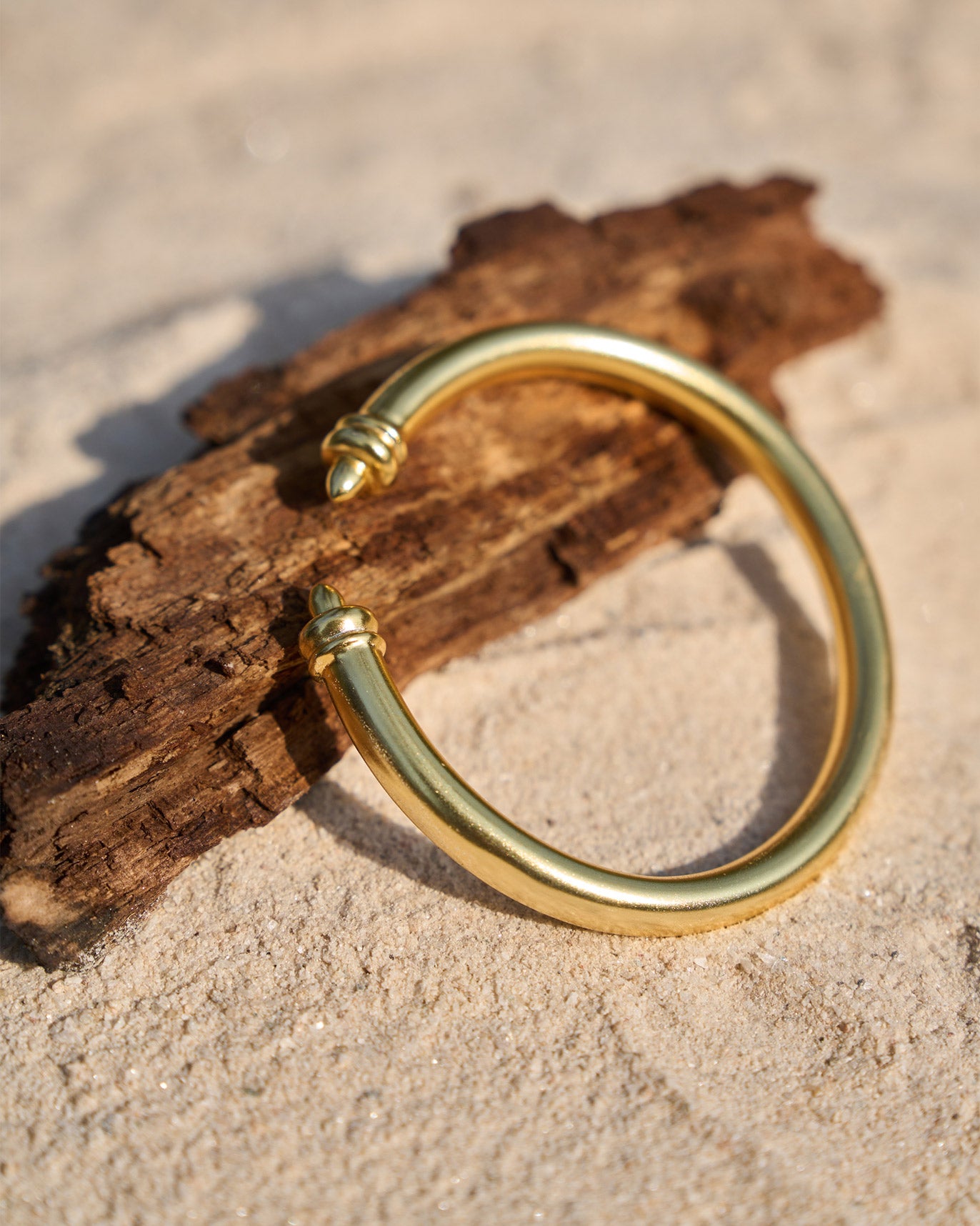 Raahi Bangle - Gold