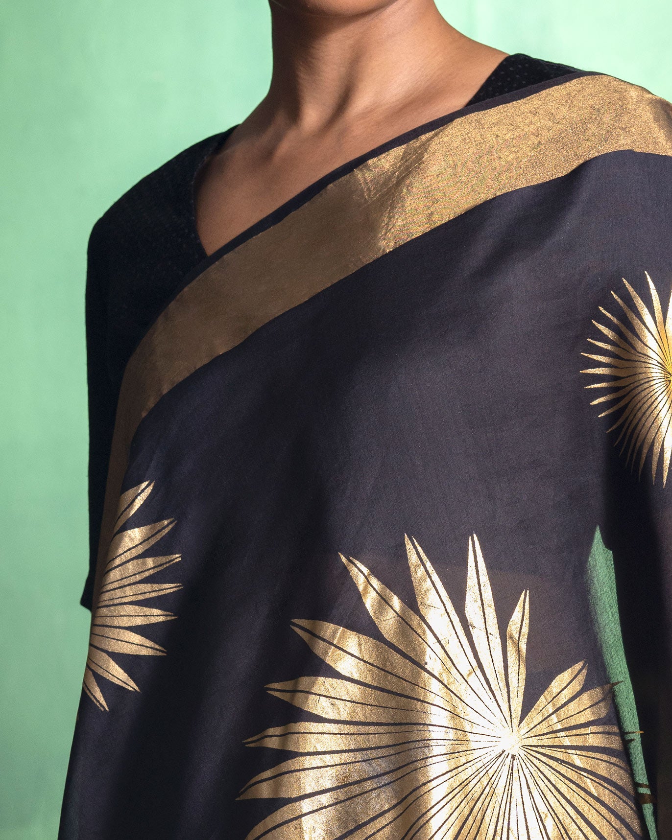 Palm Leaf Sari - Black