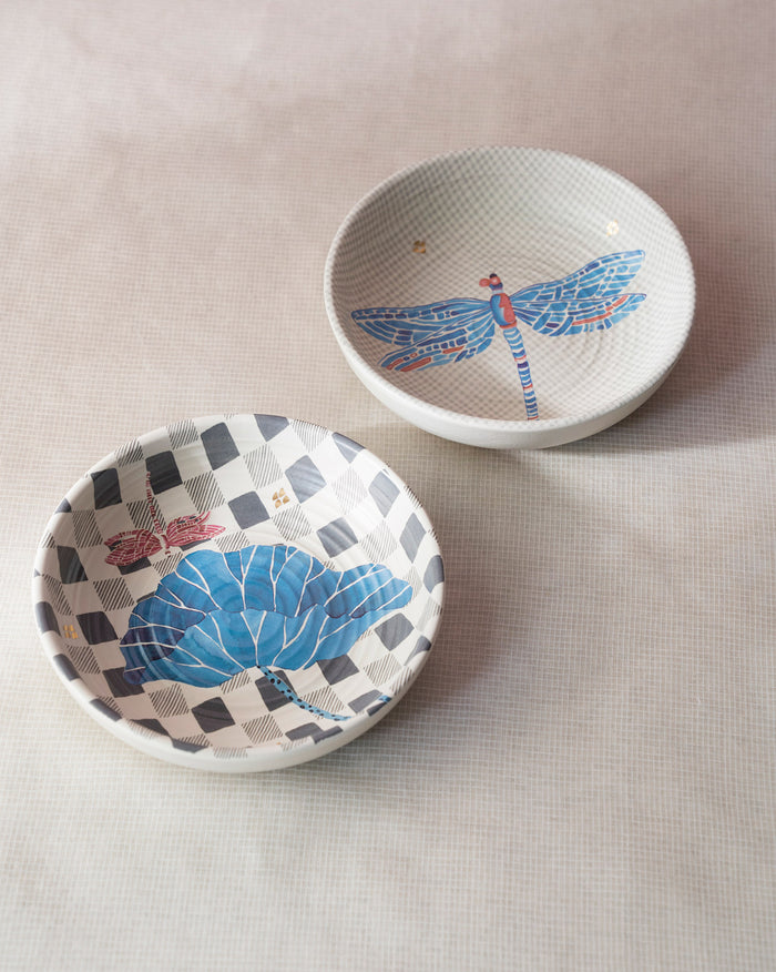 The two bowls together