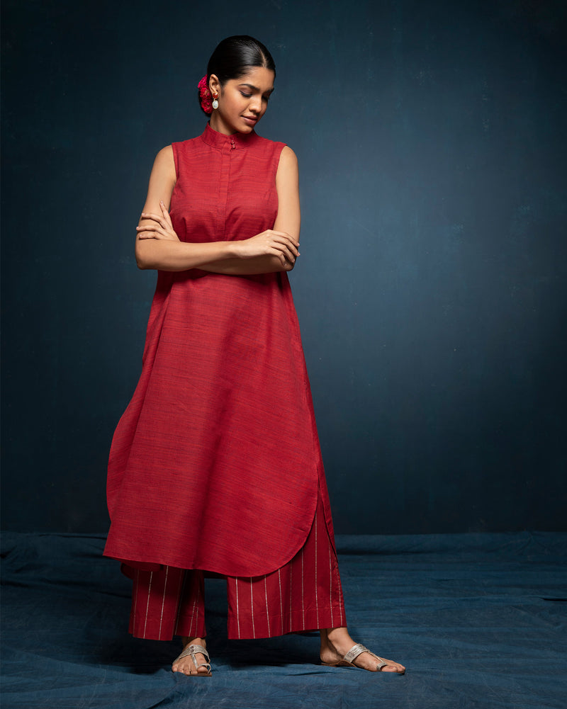 Sleeveless High Neck Kurta - Red