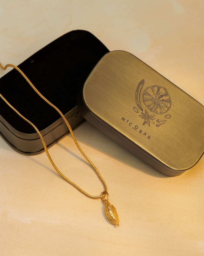 Cardamom charm with chain (Set of 2)
