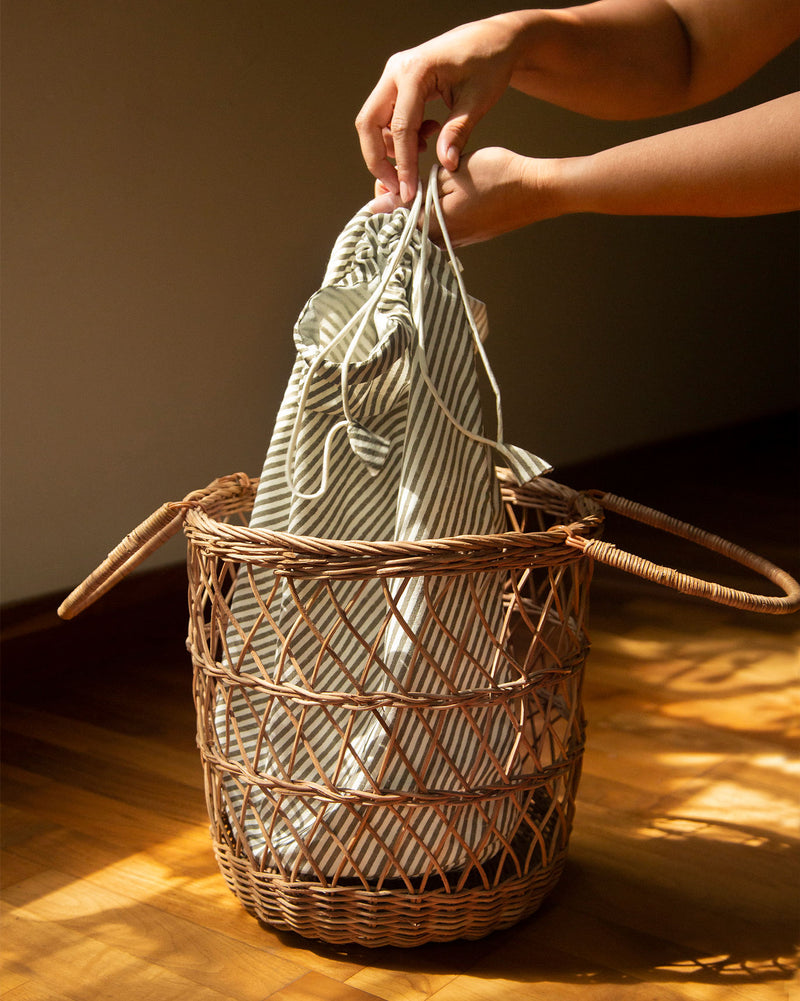 Rattan Laundry Basket with Bag