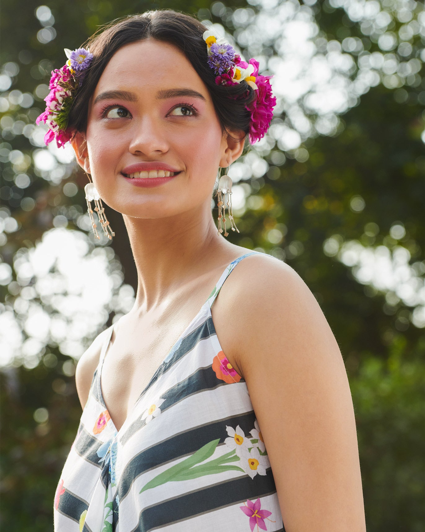 V-Neck Strappy Dress - White & Black