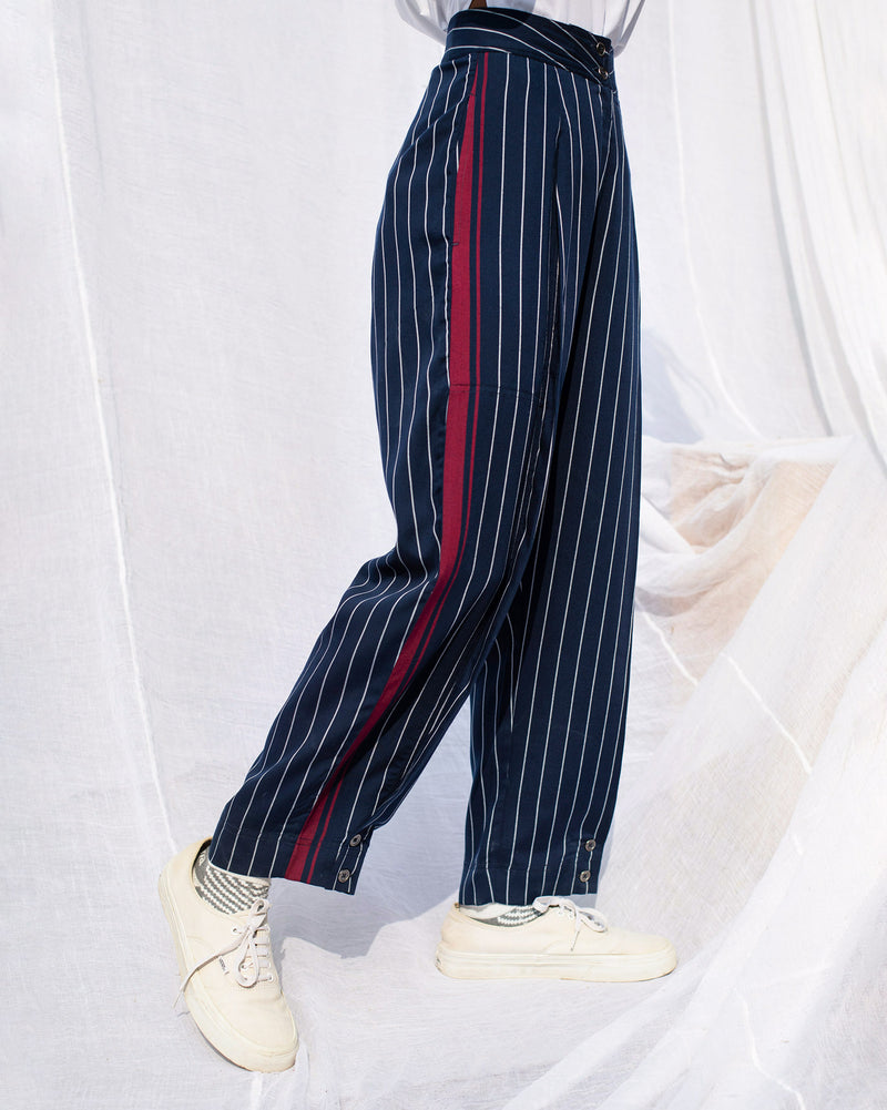 Pleated Narrow Trousers - Navy & White