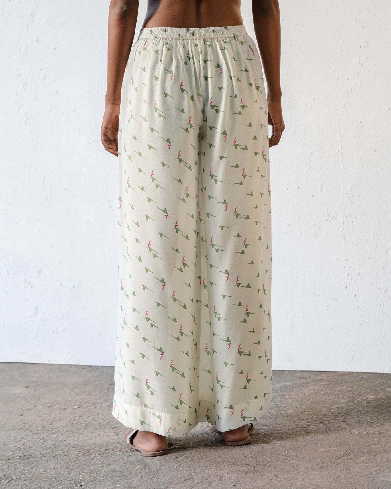 Basic Pyjamas - Ivory & Green
