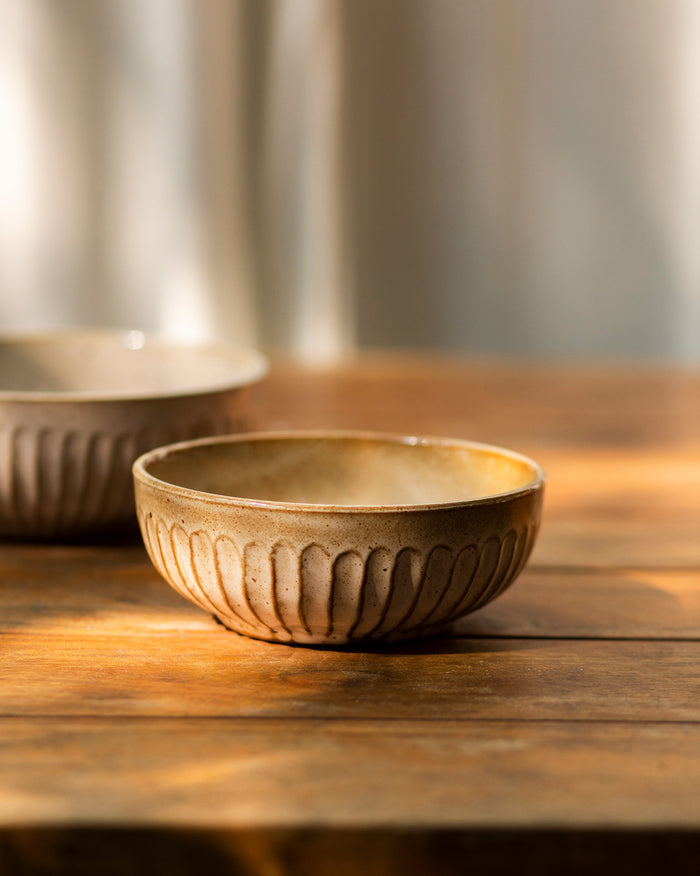 Moor Nested Serving Bowls (Set of 2)