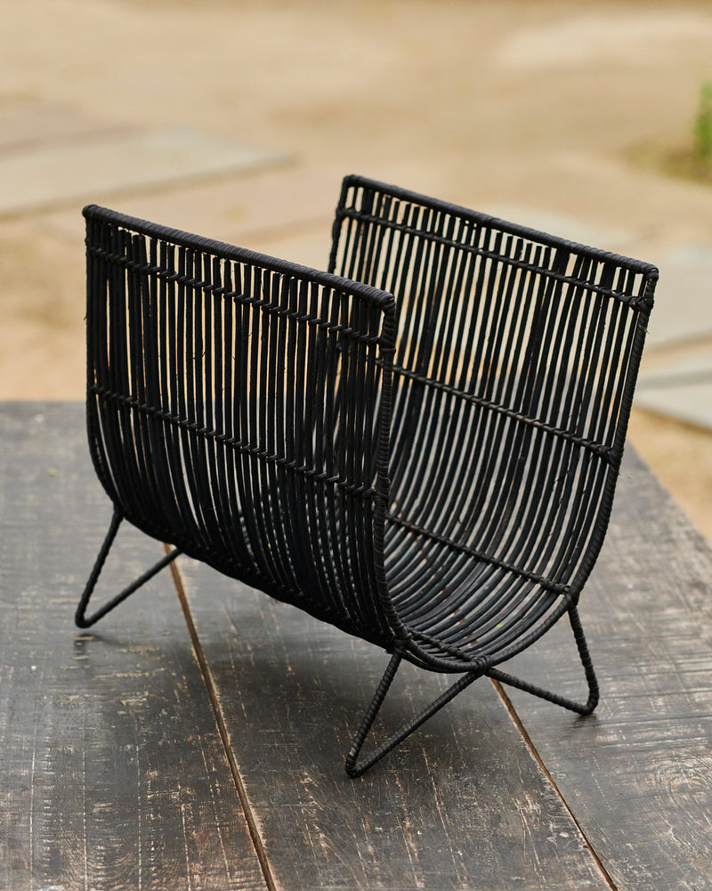 Waadi Magazine Holder