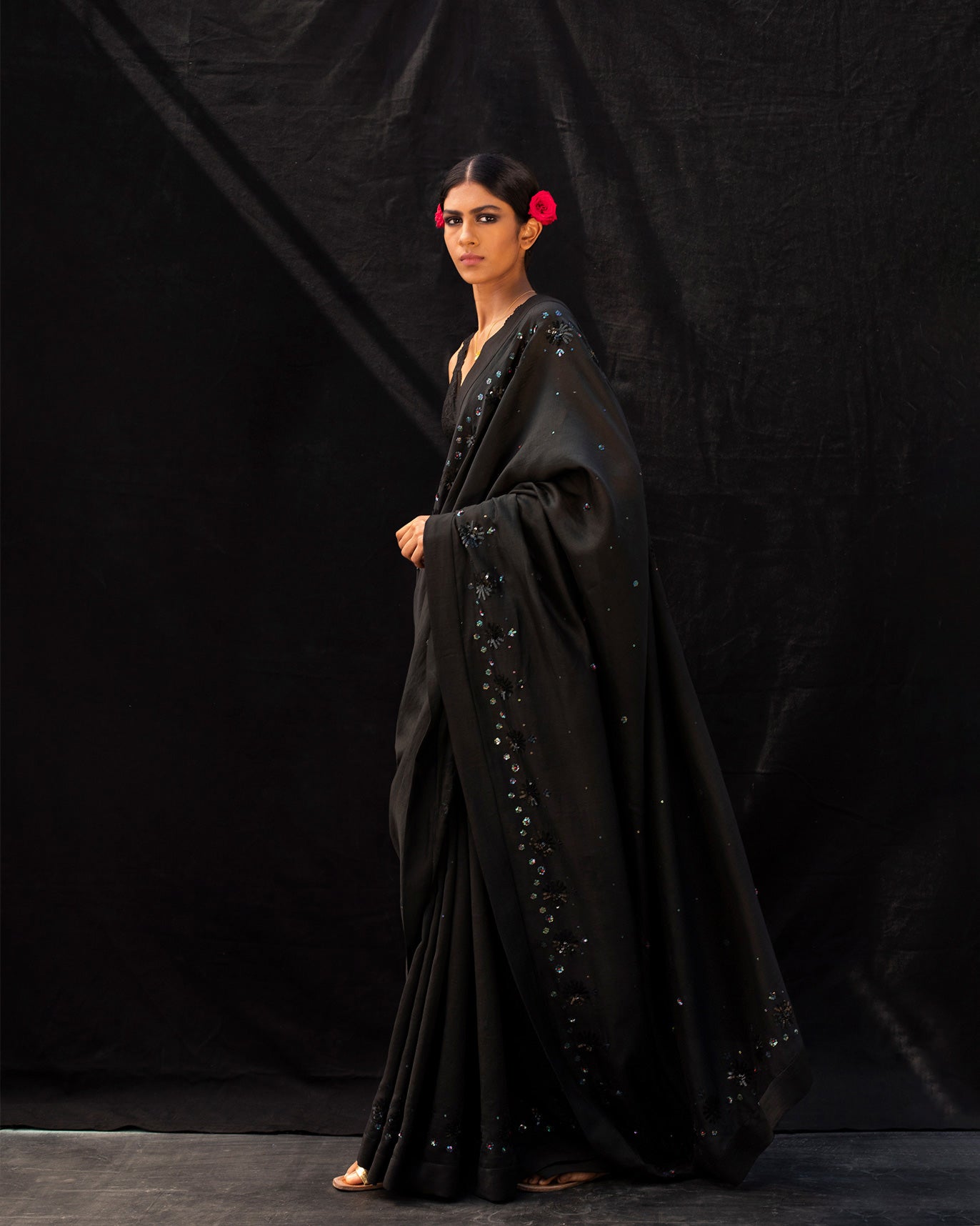 Galaxy Sari- Black & Gold