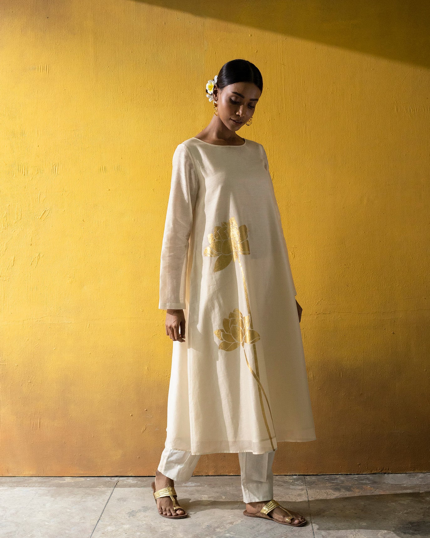 Boat Neck kurta - Ivory & Gold